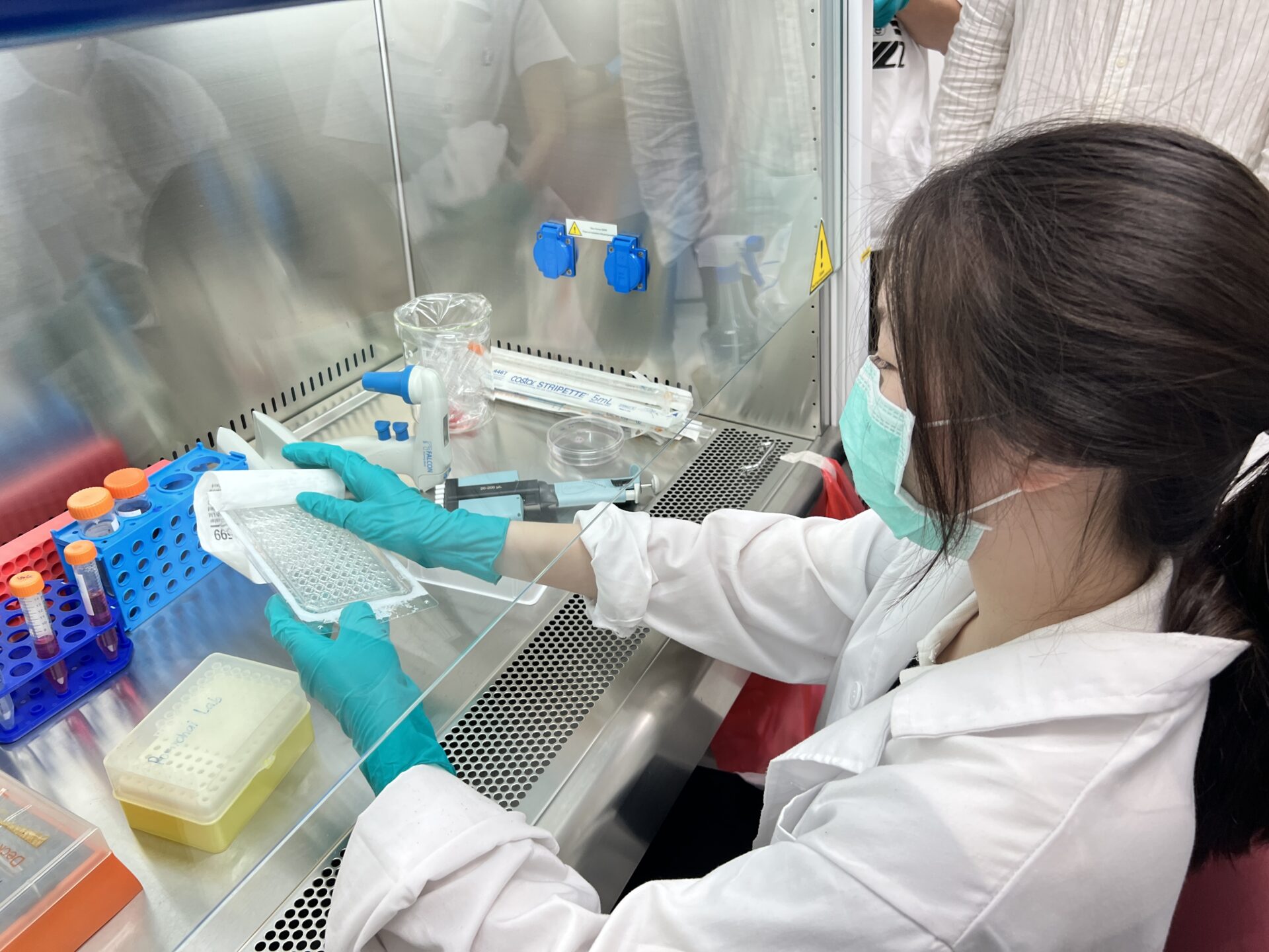 Entrepreneurs in the Lab: BAScii Students Dive into Pharmaceuticals